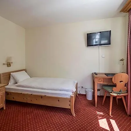 Maria 3* سيلس ماريا